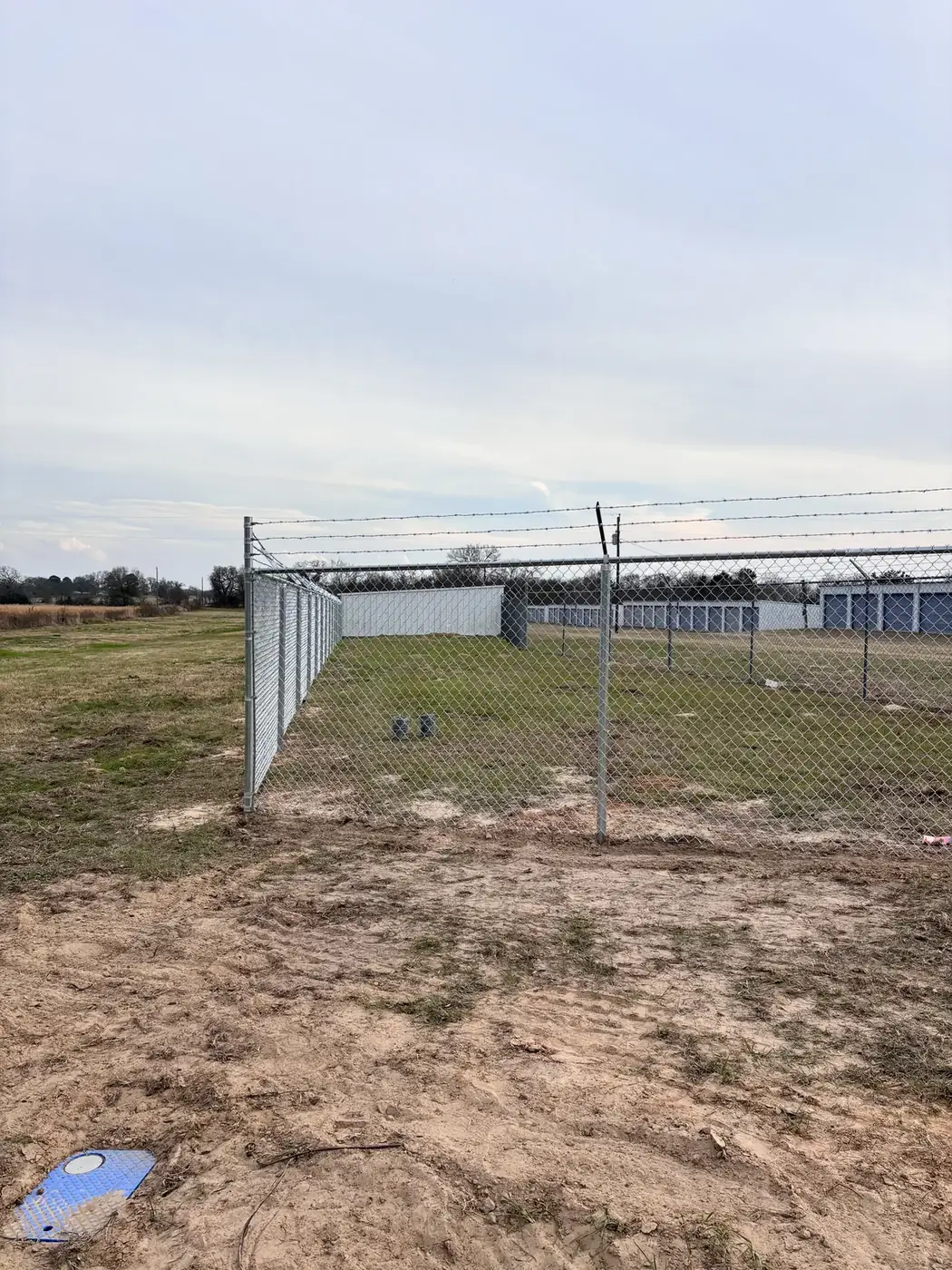 Chain link around a storage yard by Aesthetic Gates & Fence in Navarro County, Texas